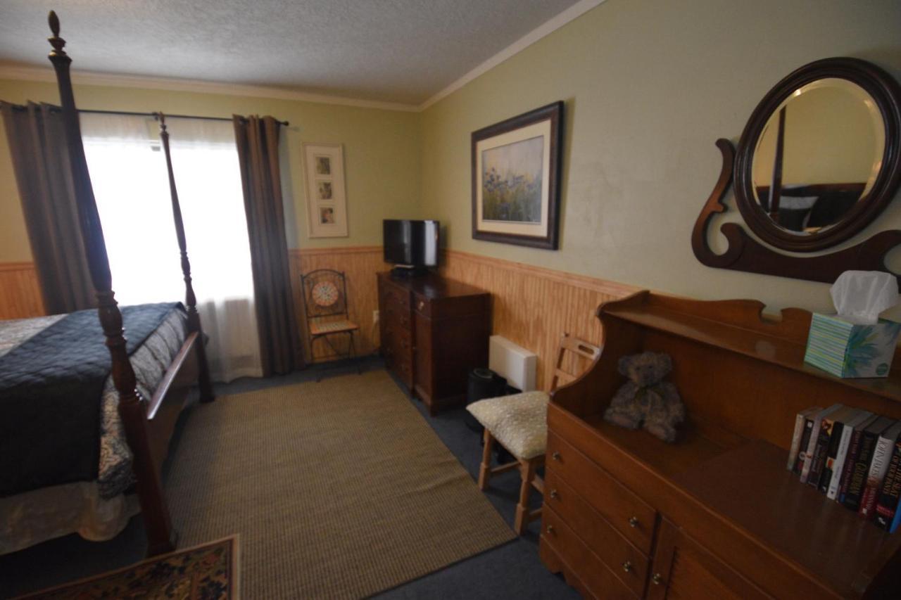 Alaska Grizzly Lodge Fairbanks Bagian luar foto