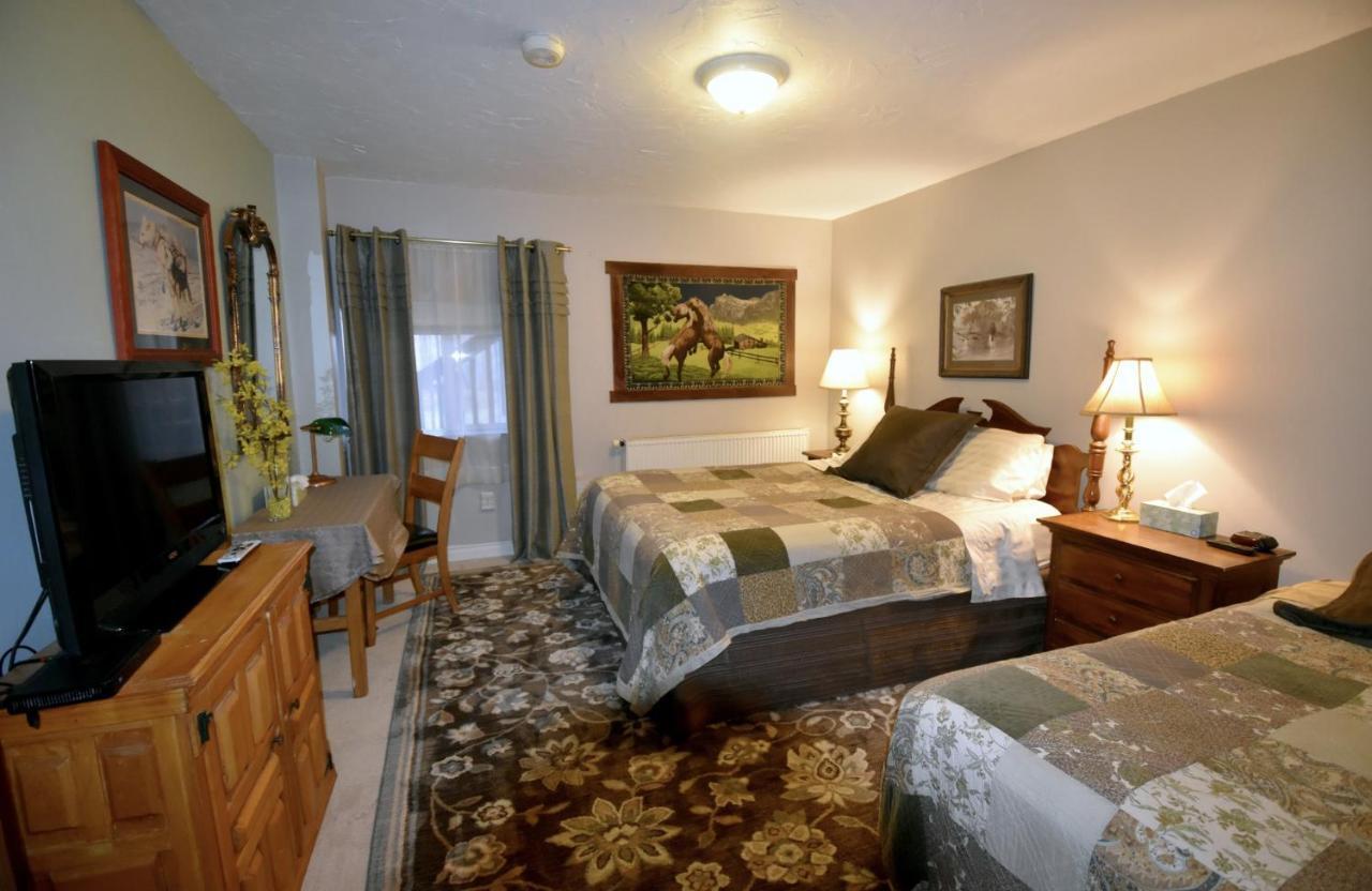 Alaska Grizzly Lodge Fairbanks Bagian luar foto